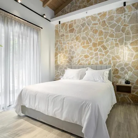 Soha House Vila